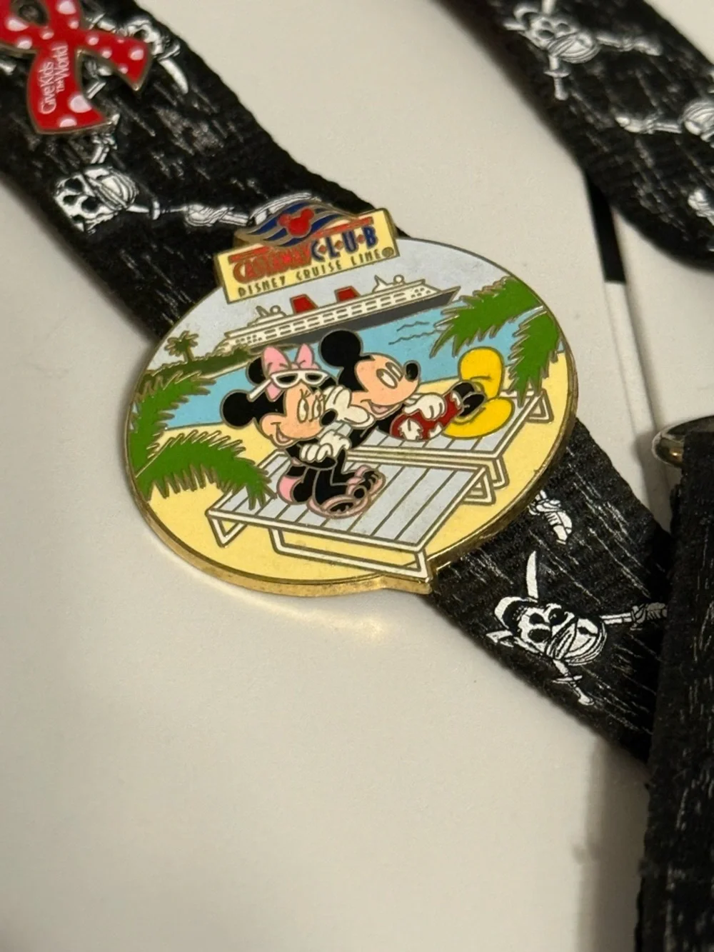Disney Pirates of the Caribbean Lanyard with 2006 DCL Castaway Club Pin